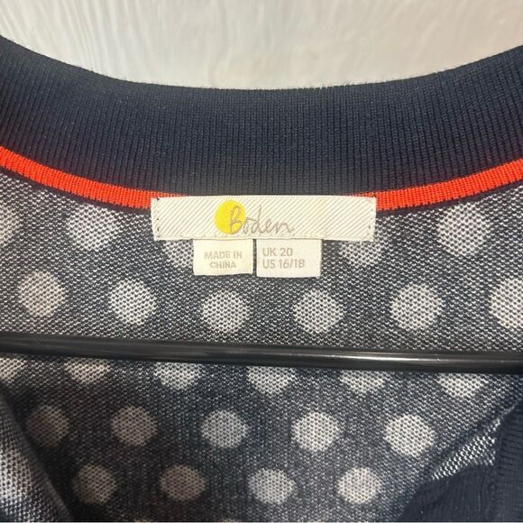 Boden Cleo Jacquard Henley Sweater in Navy and Ivory Polka Dot - Picture 9 of 11